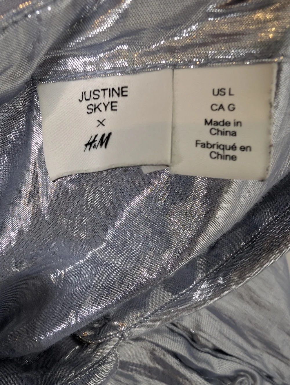 💘 Justine Skye X H&M Silver Metallic Crop Top Button Down Long Sleeve Size L - Picture 5 of 7